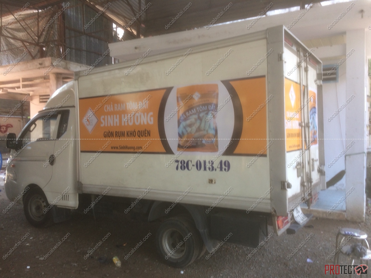 Dán quảng cáo trên thùng xe tải - Giá cạnh tranh